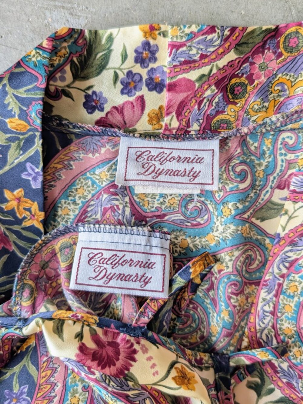 Vintage California Dynasty Colorful Paisley Satin Nightgown and Robe Set S/M - Picture 9 of 14